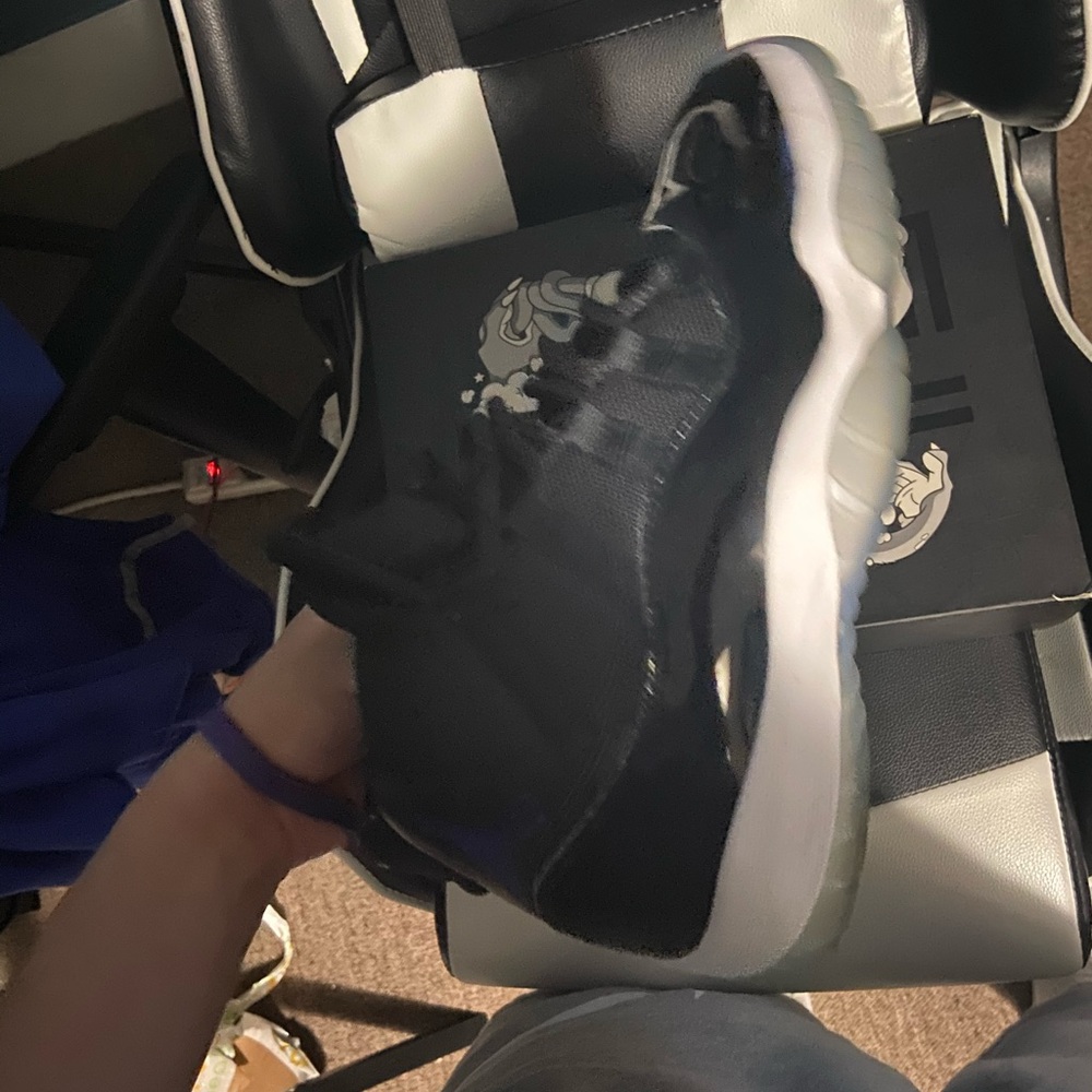 Jordan 11 Space jams